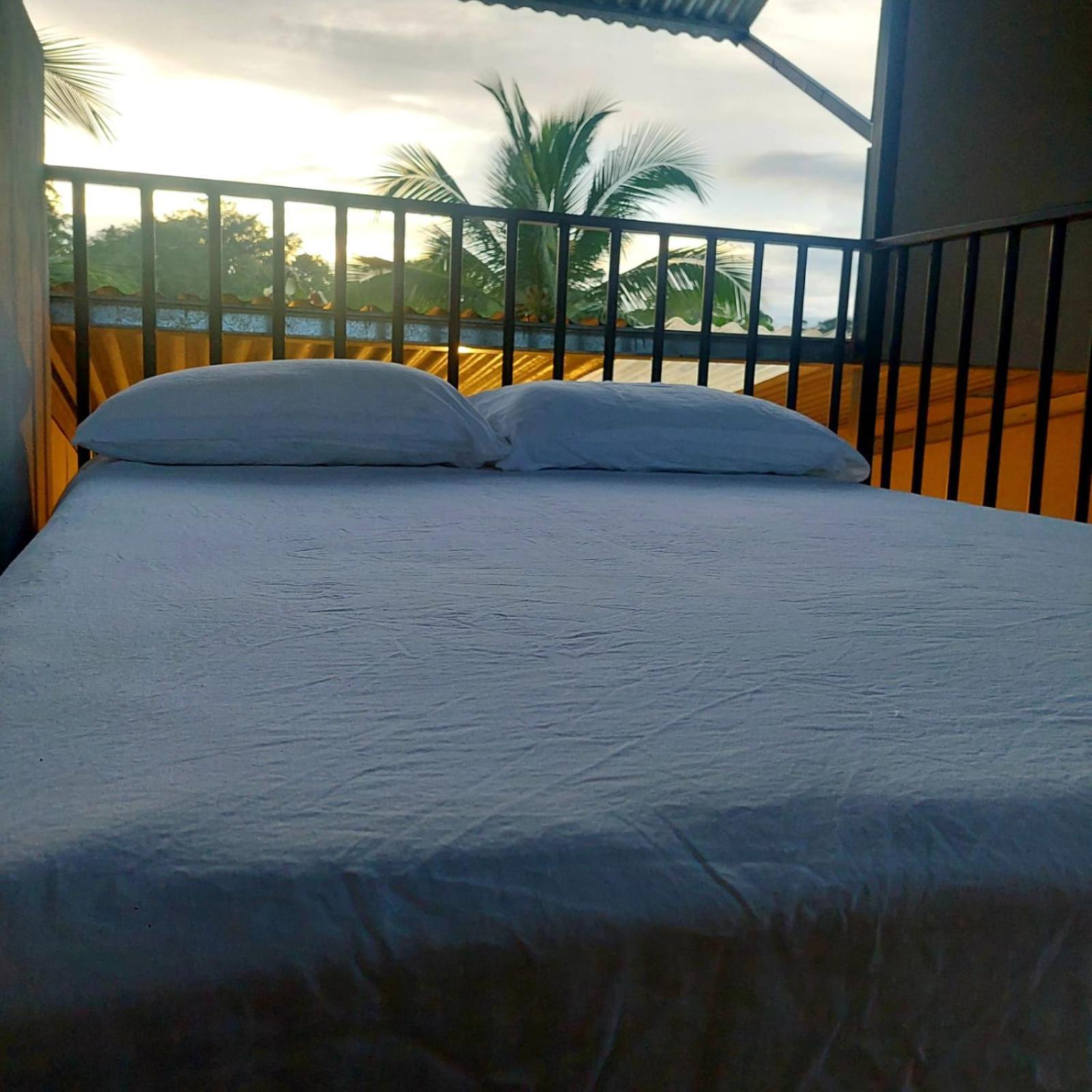 Bewak Cr Hotell Tortuguero Exteriör bild